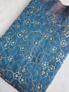 Vente flash : Tissu en soie bicolore de luxe où la grâce rencontre l'élégance pour robes de mariée ou saris, disponible à prix abordable - Product Image 4