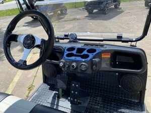 Nuevo Carro de Golf Eléctrico Evolution Classic 4 Pro 2022 - Diseño Moderno de Lujo con Control Remoto y Alcance para 36 Hoyos - Product Image 4