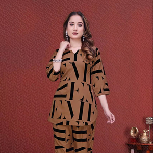Conjunto Coordinado para Mujer Kiran Nexus, Tela Micro Ecológica, Cuello Redondo, Estampado Marrón, Alta Calidad, Tallas Grandes, Venta al Por Mayor, de la S a la 6XL - Product Image 1