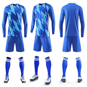 Tenue de football OEM pour adultes, nouvelle conception personnalisée par sublimation et tailles sur mesure, uniformes de football unisexes - Product Image 3