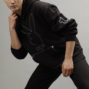 Sweat-shirt à capuche surdimensionné noir personnalisé pour homme avec surpiqûres contrastées et poche kangourou, style streetwear - Product Image 4