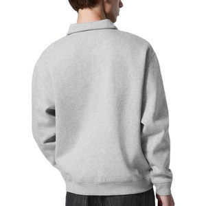 เสื้อสเวตเชิ้ตผู้ชายแบบซิปครึ่งตัว สีเทา รุ่นใหม่จากโรงงาน OEM แขนยาว ผ้าฟลีซ 100% เสื้อพูลโอเวอร์แบบเรียบ มีจำนวนสั่งขั้นต่ำน้อย - Product Image 3