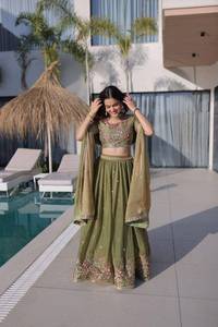 Conjunto de Lehenga Choli Bordado para Mujer con Dupatta, Ropa Étnica de Diseñador, Traje Tradicional para Bodas y Fiestas Indias - Product Image 4