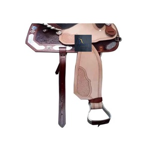 Silla de montar western de cuero marrón con diseño floral y de ondas, grabada a mano, para carreras de barriles, con conchos de cristal, asiento de gamuza negra y estampado metálico - Product Image 2