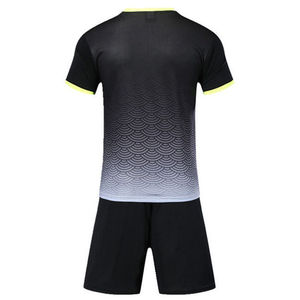 Maillot de football personnalisé OEM de qualité supérieure pour hommes, tenue d'entraînement de club, impression par transfert thermique, short respirant à séchage rapide 100% - Product Image 6