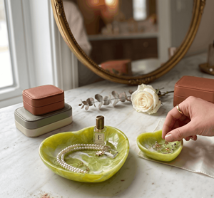 Bol à salade en résine fait main en forme de cœur, vaisselle décorative pour la table, pour la maison et la cuisine, vente en gros - Product Image 3