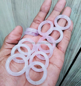 Increíble calidad de anillos de dedo de jaspe dálmata de piedras preciosas Ágata natural de alta calidad para joyería a la venta de Soha Agate - Product Image 3