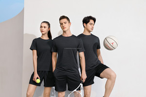 En stock Camiseta de poliéster de cuello redondo transpirable deportiva de secado rápido - Product Image 4