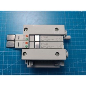ชิ้นส่วนโซลินอยด์วาล์วประกอบร่วม VQ1301N-51-Q วาล์วขดลวดแม่เหล็กไฟฟ้าชิ้นส่วนอุปกรณ์เซมิคอนดักเตอร์รุ่นเก่า - Product Image 1