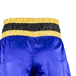 Opciones de tamaño y color personalizadas con pantalones cortos de kick boxing de diseño moderno, hechos para un ajuste cómodo y movimiento sencillo. - Product Image 6