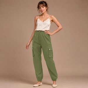 Pantalon large marron pour femme, taille haute, coupe ample, longueur intégrale, couleur unie, style minimaliste, fermeture boutonnée, tissu en laine, idéal pour l'automne - Product Image 3