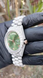 Oferta en Reloj de Diamantes de Lujo para Damas con Esfera Elegante para Regalo, Disponible al Mejor Precio del Mercado - Product Image 6