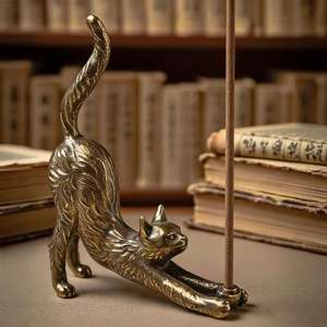 Brass Cat Candle Stand Home Decoration Durable Metal Art Sculpture Custom European art candle holder Nordic home decor light - Product Image 5