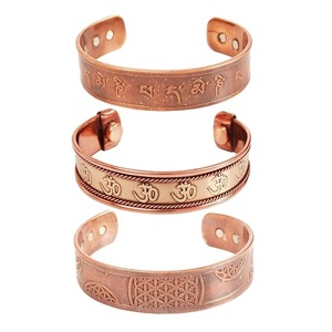 Set de Brazaletes de Cobre Pulido con Múltiples Imanes, Inspirados en el Evangelio, con Frases de Fe Grabadas, para Venta al por Mayor (Marca Privada) - Product Image 5