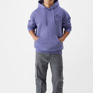 Sudaderas de alta calidad para hombre con material sólido y acabado premium para el clima frío diario. - Product Image 1