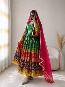 Nouvelles robes brodées de style afghan pour femmes, prix de gros, manches longues, robes de soirée afghanes Kuchi en vente - Product Image 5