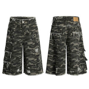 Shorts cargo camouflage pour homme, taille haute, déchirés, style streetwear, avec poches et fermeture boutonnée - Product Image 1