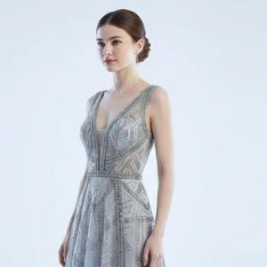 ชุดราตรีผ้าทูลล์ประดับลูกปัดทำมือแบบสั่งทำพิเศษ ทรงเอ ไลน์ แขนยาว ชุดออกงาน ราคาขายส่งจากโรงงาน - Product Image 2