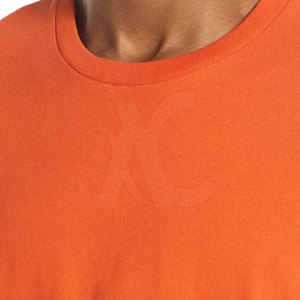 Camiseta Oversize Moderna para Hombre, Hecha con Material de Alta Calidad para un Estilo Urbano y un Look Informal Relajado - Product Image 5
