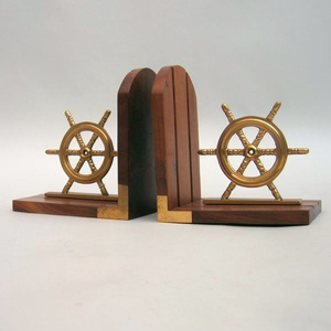 Newly Arrival High Grade Gold Plated <b>Ship</b> Steering <b>Wheel</b> Metal Base Stand Luxurious Modern Metal Handicraft Home Decor Bookend - Product Image 1