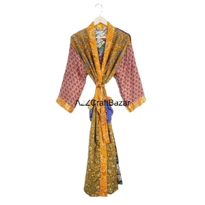 Robe Kimono Japonaise Vintage de Luxe Élégante 100% Soie, Longue, Motif Patchwork, Douce et Respirante pour Femme, Idéale Printemps-Été - Product Image 1