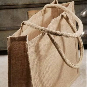 กระเป๋าผ้ากระสอบป่านธรรมชาติ หูหิ้วบุนวม ใช้ซ้ำได้ สำหรับใส่ของช้อปปิ้ง ของชำ ทนทาน  กระเป๋าของขวัญแบบเรียบง่าย ขายส่ง รับทำตามสั่ง - Product Image 1