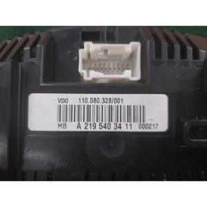 ชุดหน้าปัดเรือนไมล์มือสอง CLS รุ่น A2195403411 - Product Image 5