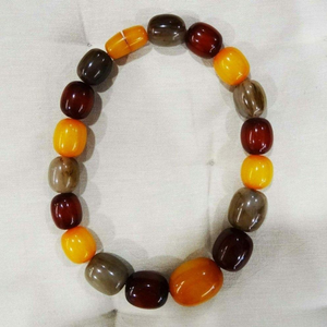 Collier en résine léger fait main, bijoux de mode personnalisés, pendentif artisanal en résine, cadeau minimaliste - Product Image 6