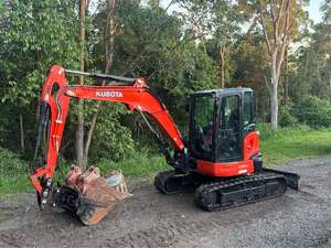 Mini-excavatrice hydraulique Kubota U55 4 d'occasion, moteur haute performance pour les travaux de terrassement et de construction - Product Image 6