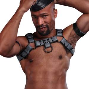 Harnais en fausse fourrure gris pour homme, modèle Dark Room Bulldog, avec sangles de poitrine réglables, pour tenue de club haut de gamme et costume sexy en dentelle - Product Image 1