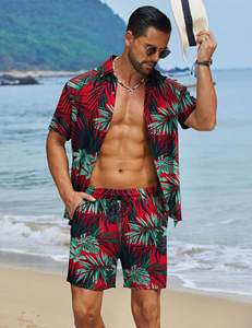 Conjunto de camisa y pantalones cortos con estampado de hojas tropicales rojas para hombre, conjunto de verano para vacaciones en la playa de poliéster - Product Image 5