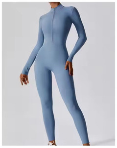 Combinaison de sport moulante à col roulé et manches longues avec fermeture éclair, couleur nude, écologique, pour femme, haute intensité, une pièce, musculation, collection 2024 - Product Image 3