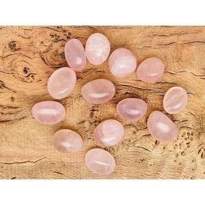 Piedras de Cuarzo Rosa Talladas y Pulimentadas de 20-30 mm, Venta al por Mayor, Forma Irregular, Reiki, Feng Shui, Amuleto, Ágata Aashim, Origen Gujarat - Product Image 1