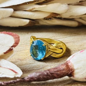 Anillo de Topacio Azul en Oferta, Anillos Minimalistas de Latón para Mujer, Chapado en Oro de 18k, Banda Entrelazada, Joyería de Cóctel, Venta al por Mayor/OEM/ODM - Product Image 4