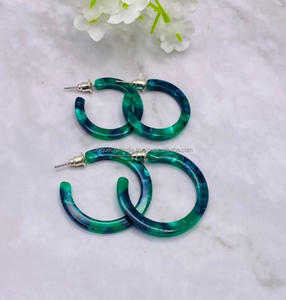 Pendientes colgantes de moda para mujer de resina con estilo Recién llegado Accesorios de moda reales a granel - Product Image 2