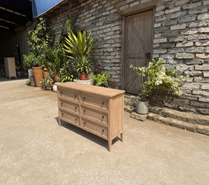 Ensemble de chambre à coucher style campagne française, table à manger rustique en bois massif, chêne du Vietnam, noyer, aulne, acacia, pin, rotin - Product Image 1