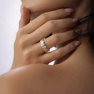 Arin /18K/14K ทองพร้อมใบรับรอง GIA/IGI เพชรธรรมชาติทันสมัยหรือออกแบบเองด้วยแหวนเพชร MOQ ต่ำ - Product Image 1