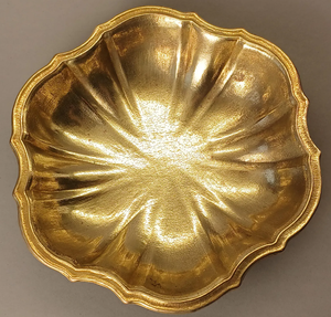 Cuenco Acanalado Vintage Chapado en Oro con Borde Festoneado, Plato de Centro de Mesa y Bandeja para Frutas, de Metal Dorado Pulido - Product Image 6