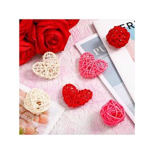 24 Piezas de Adornos Colgantes de Mimbre en Forma de Corazón, Decoraciones Naturales de Ratán para Bodas, Fiestas o San Valentín - Product Image 1
