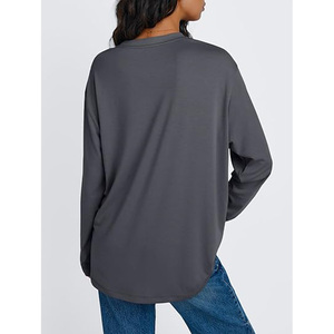 T-shirts décontractés pour femmes 100% polyester de haute qualité, coupe classique, col en V, manches courtes, teinture unie, écologiques, en solde - Product Image 2