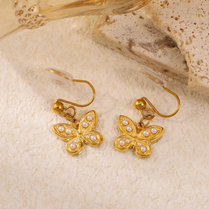 Collar con colgante de mariposa para mujer en acero inoxidable 304 con revestimiento chapado en oro de 18 quilates e incrustaciones de perlas con cadena de serpiente. - Product Image 6