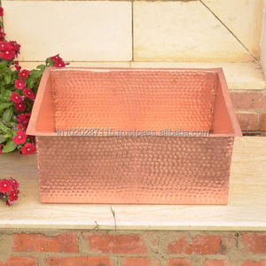Grand évier de cuisine profond en cuivre avec texture martelée de qualité supérieure pour les cuisines traditionnelles et vintage - Product Image 3
