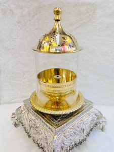 Lámpara de aceite Diya de metal, Diya india tradicional decorativa dorada para el templo de Pooja y decoración del hogar - Product Image 6