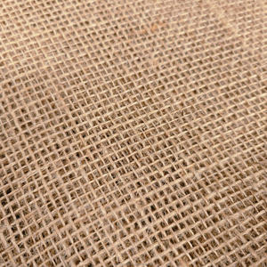 Tela de yute 100% natural, ecológica, duradera y biodegradable, rollo de tela de arpillera de 40 pulgadas de ancho x 200 pies, 10 oz o 315 g/m2. - Product Image 3
