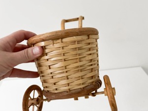 Maceta de ratán con ruedas para plantas de interior, estilo rústico, decoración de escritorio y maceta para regalo, procedente de la India. - Product Image 2