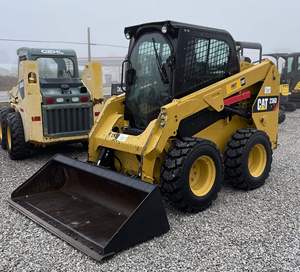 Cargadora Compacta CAT 242D3 de Alto Rendimiento, Máquina de Construcción Compacta con Múltiples Accesorios, Cargadora de Servicio Pesado en Venta - Product Image 2