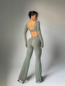 Mono Deportivo de Manga Larga para Mujer |   Traje de entrenamiento con piernas acampanadas |   Ropa Deportiva Ligera y Elástica para Gimnasio - Product Image 3