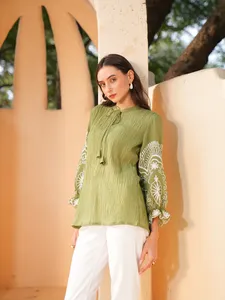 Blusa de Chifón con Bordado Verde de Diseño Lujoso, Estilo Camisa, Manga Larga, para Brunch, Compras y Salidas Diurnas, a Precio de Mayoreo - Product Image 3