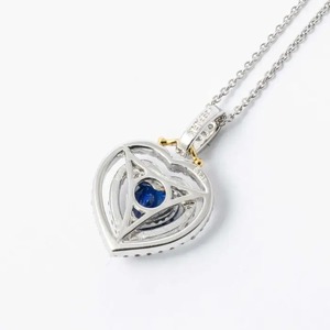 Collar Solitario con Zafiro Azul de 2.00ct y Diamante Cultivado en Laboratorio, Corte Corazón, en Oro Amarillo de 14K, Elegante Diseño de Colgante - Product Image 6
