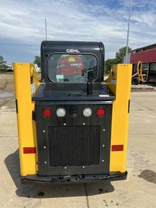 Chargeuse compacte sur pneus Gehl R135 2024 haute puissance, godet 1 tonne, état neuf/occasion, moteur diesel, chargeuse frontale sur roues Yanmar - Product Image 6